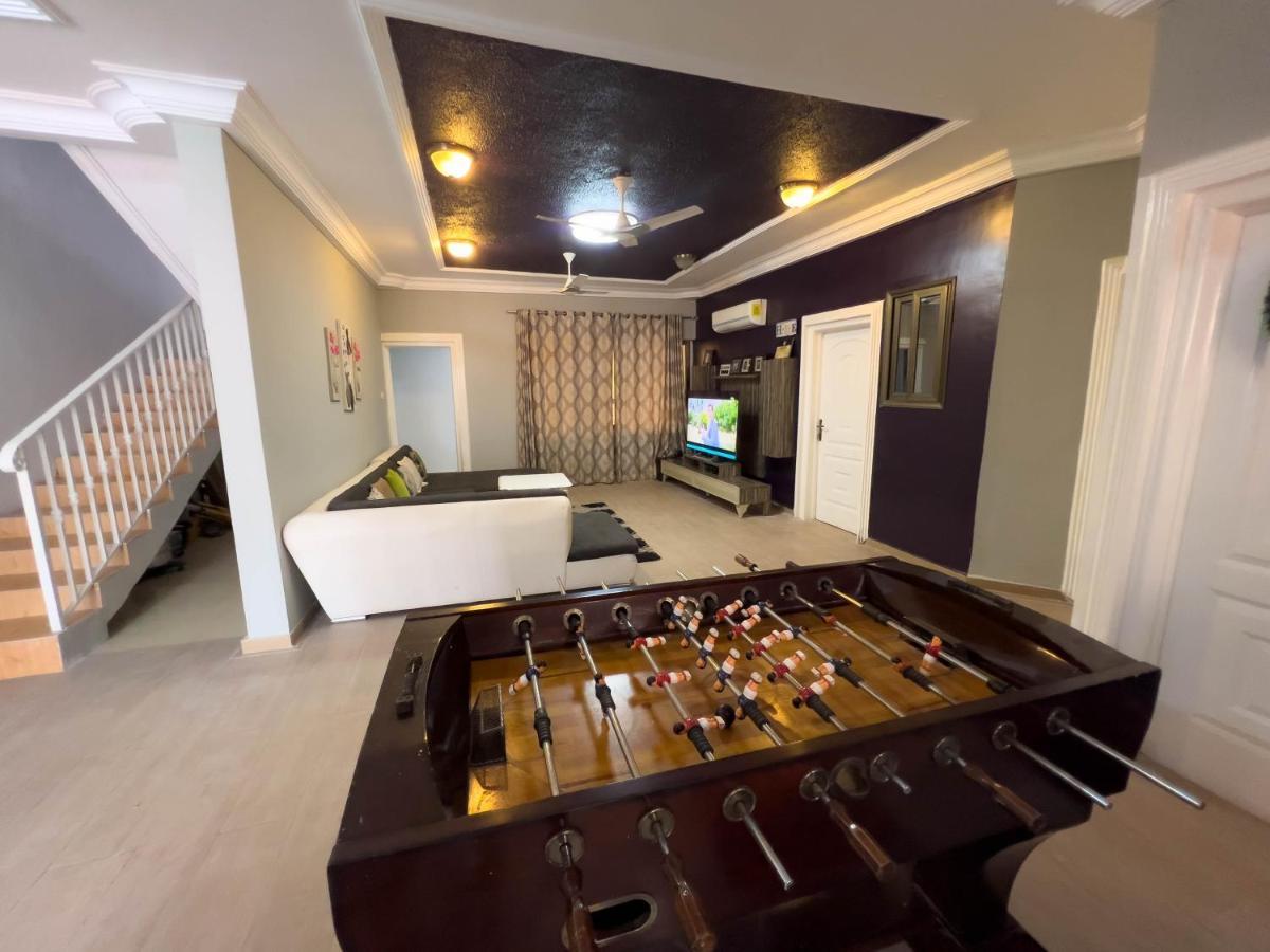 T'S Place Adenta Kültér fotó
